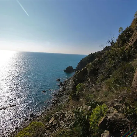 La Casetta Di Giuly A Picco Sul Mare Feriehus