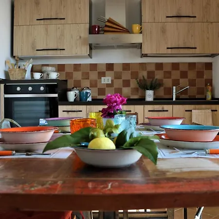 La Casetta Di Giuly A Picco Sul Mare Holiday home