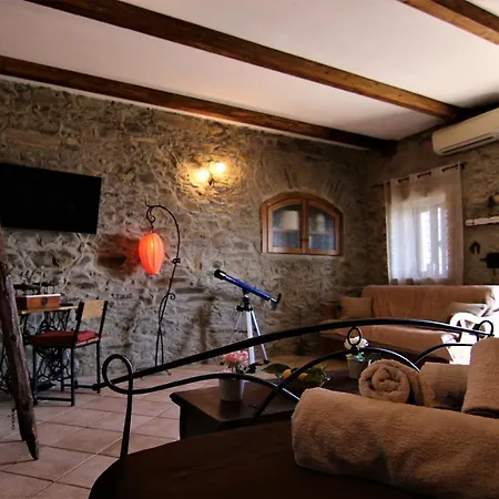 Holiday home La Casetta Di Giuly A Picco Sul Mare