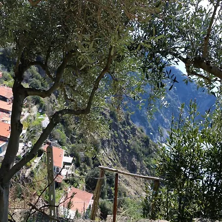 La Casetta Di Giuly A Picco Sul Mare * Biassa